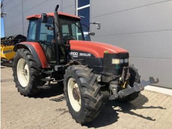 Traktor New Holland M 100: slika Traktor New Holland M 100