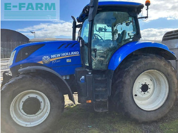 Traktor NEW HOLLAND T7.210