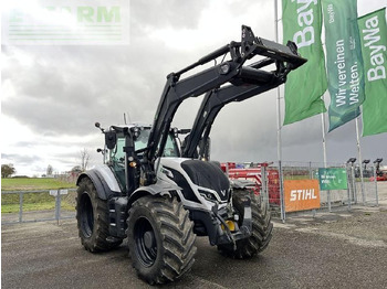 Traktor VALTRA T-series