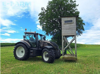 Traktor VALTRA T214