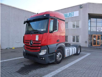 Tegljač MERCEDES-BENZ Actros 1843