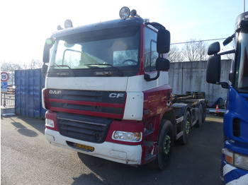 Kamion s kukastom dizalicom DAF CF 85