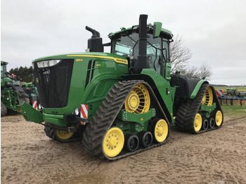 Traktor JOHN DEERE