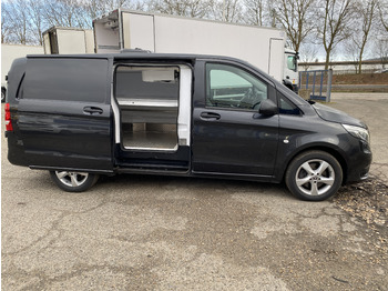 Dostavno vozilo Mercedes Benz Vito Frigo étagère porte latérale: slika Dostavno vozilo Mercedes Benz Vito Frigo étagère porte latérale