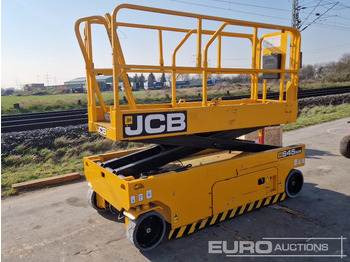 Podizna platforma JCB