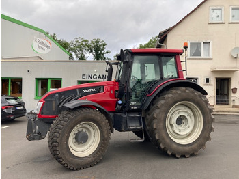 Traktor VALTRA T173