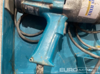 Građevinska oprema Makita 6906 110 Volt Impact Wrench: slika Građevinska oprema Makita 6906 110 Volt Impact Wrench