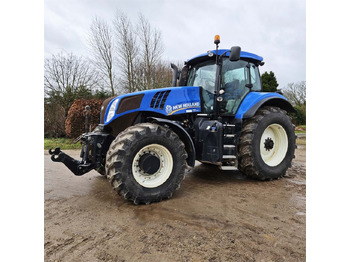 Traktor NEW HOLLAND T8