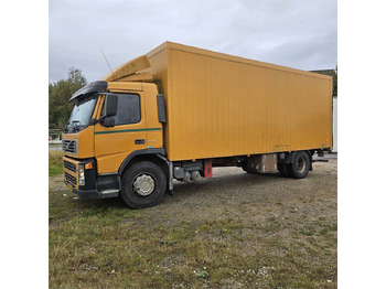 Kamion sandučar VOLVO FM