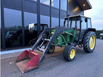 Traktor JOHN DEERE 1640