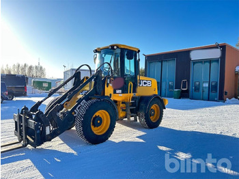 Utovarivač na kotačima JCB 411