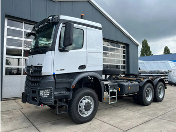 Tegljač MERCEDES-BENZ Arocs