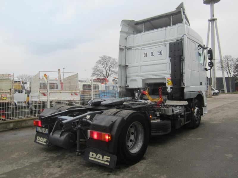 Tegljač DAF XF105 460: slika Tegljač DAF XF105 460