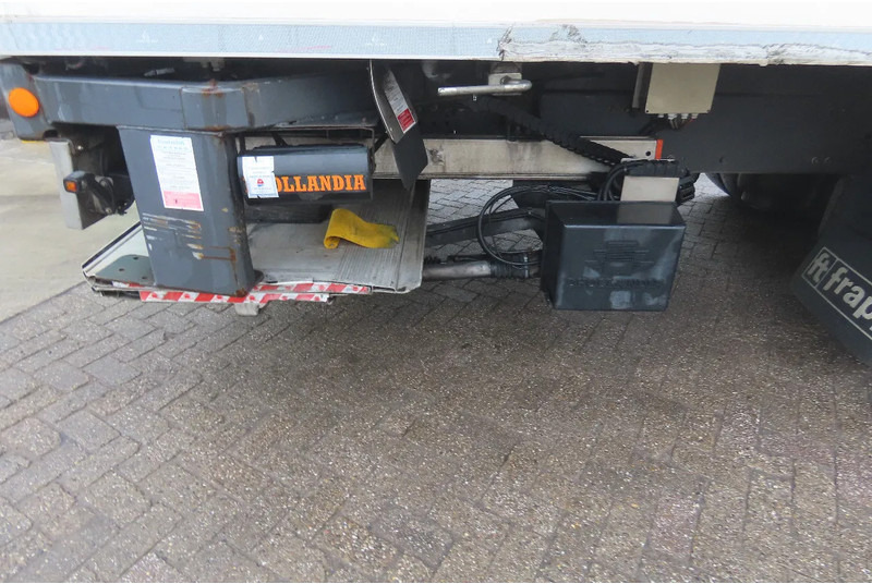 Kamion hladnjača Renault D 19t WIDE, TK, RETARDER 2 zones temperature , loadlift: slika Kamion hladnjača Renault D 19t WIDE, TK, RETARDER 2 zones temperature , loadlift