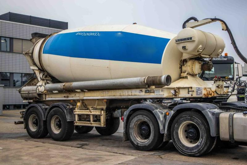 Poluprikolica mikser Liebherr LIEBHERR BETON MIXER/MALAXEUR/MISCHER 12M3: slika Poluprikolica mikser Liebherr LIEBHERR BETON MIXER/MALAXEUR/MISCHER 12M3