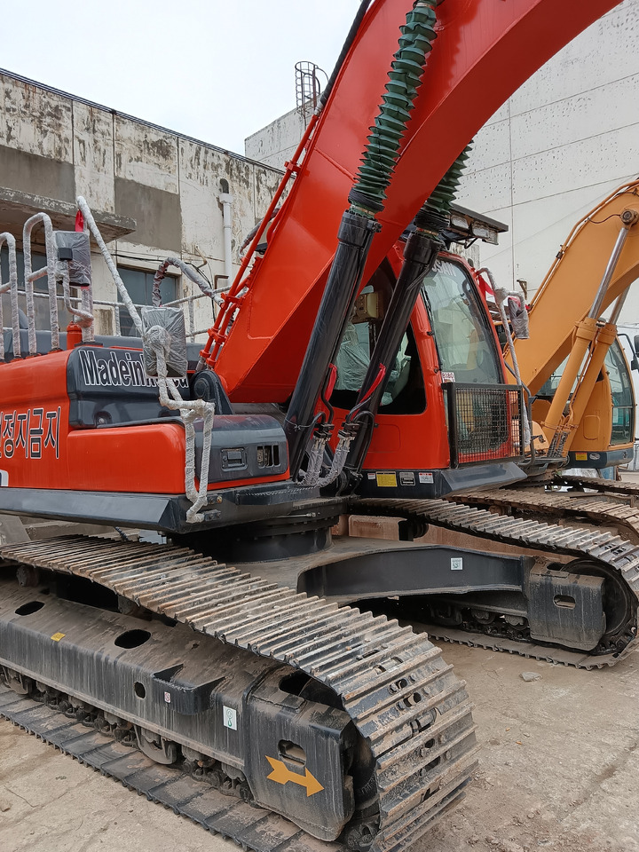 Bager gusjeničar DOOSAN DX 225 LC DX 225-9S 300 LC 340 LC: slika Bager gusjeničar DOOSAN DX 225 LC DX 225-9S 300 LC 340 LC