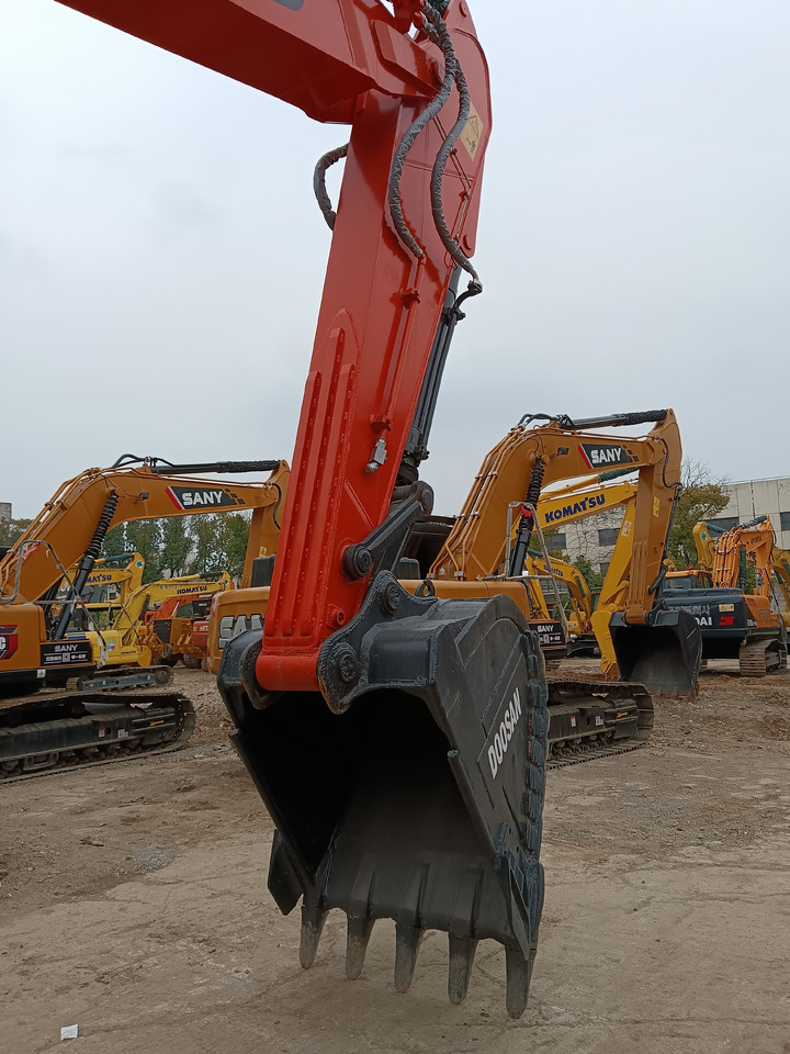 Bager gusjeničar DOOSAN DX 225 LC DX 225-9S 300 LC 340 LC: slika Bager gusjeničar DOOSAN DX 225 LC DX 225-9S 300 LC 340 LC