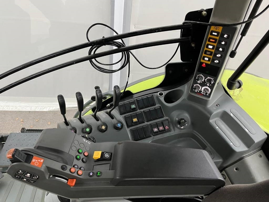 Traktor Claas Axion 800 CIS: slika Traktor Claas Axion 800 CIS