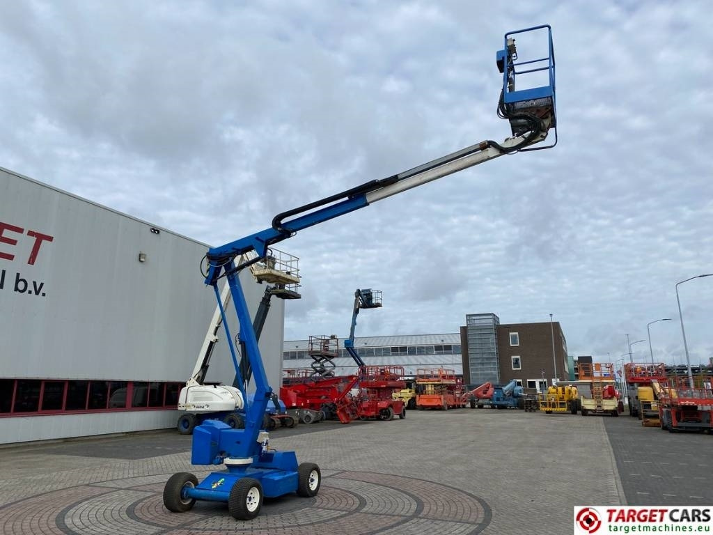 Zglobni krak Niftylift HR12NDE BiFuel Articulated Boom Work Lift 1220cm: slika Zglobni krak Niftylift HR12NDE BiFuel Articulated Boom Work Lift 1220cm