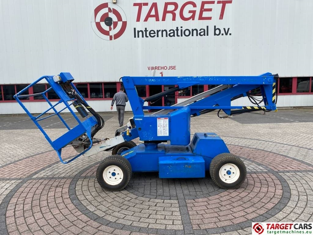 Zglobni krak Niftylift HR12NDE BiFuel Articulated Boom Work Lift 1220cm: slika Zglobni krak Niftylift HR12NDE BiFuel Articulated Boom Work Lift 1220cm