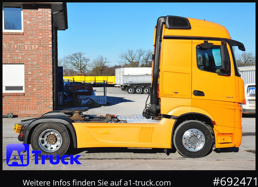 Tegljač MERCEDES-BENZ Actros 1843 GGVS ADR Hydraulik: slika Tegljač MERCEDES-BENZ Actros 1843 GGVS ADR Hydraulik