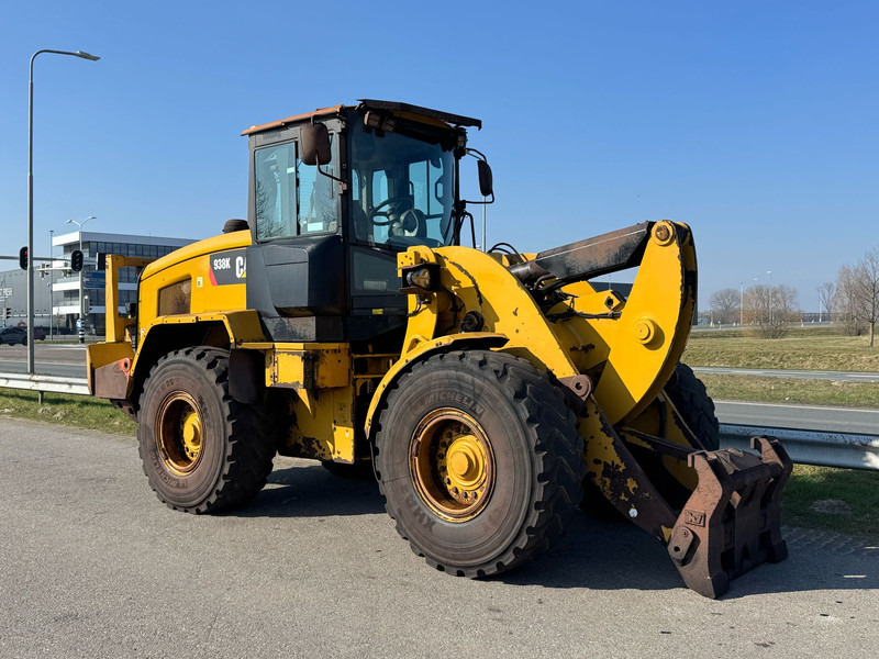 Utovarivač na kotačima Caterpillar 938K: slika Utovarivač na kotačima Caterpillar 938K