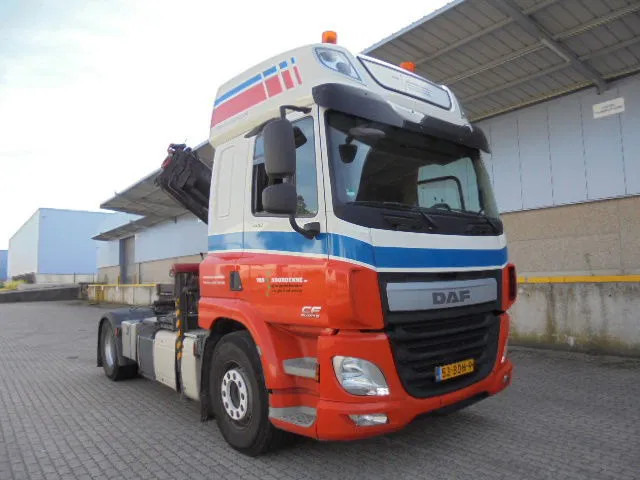 Kamion s kranom DAF CF 440 EURO 6: slika Kamion s kranom DAF CF 440 EURO 6