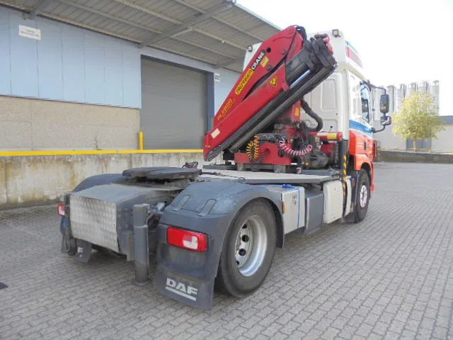 Kamion s kranom DAF CF 440 EURO 6: slika Kamion s kranom DAF CF 440 EURO 6