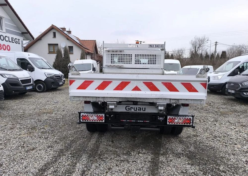 Mali kamion kiper Ford TRANSIT ​*WYWROTKA​*2.0TDCI​*170KM​*TEMPOMAT​*KLIMATYZACJA​*7: slika Mali kamion kiper Ford TRANSIT ​*WYWROTKA​*2.0TDCI​*170KM​*TEMPOMAT​*KLIMATYZACJA​*7