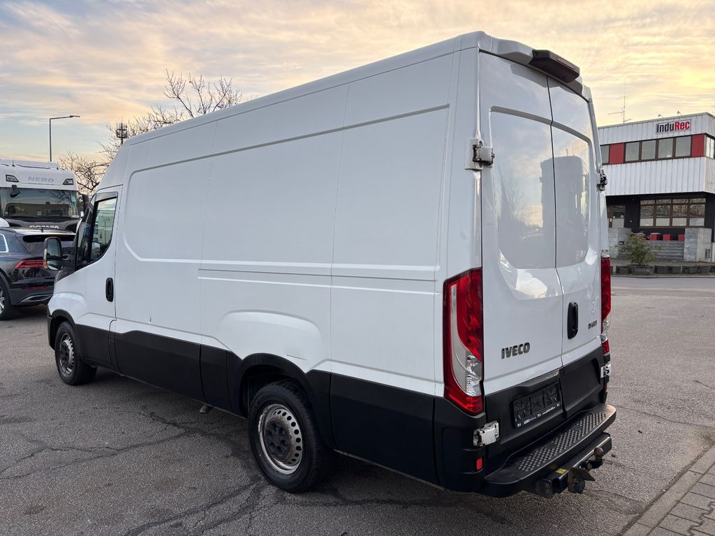 Furgon Iveco Daily 35S130 Klima: slika Furgon Iveco Daily 35S130 Klima