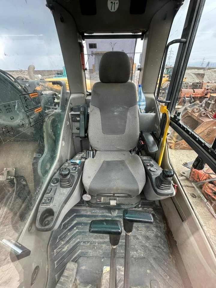 Bager gusjeničar Volvo EC 290 C L: slika Bager gusjeničar Volvo EC 290 C L