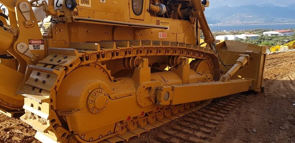 Buldožer CAT D9G: slika Buldožer CAT D9G