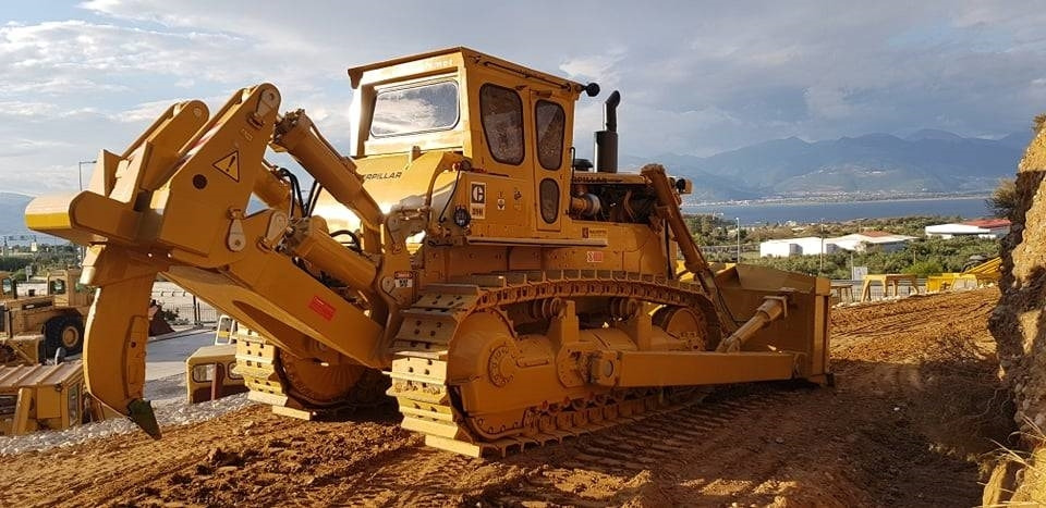 Buldožer CAT D9G: slika Buldožer CAT D9G