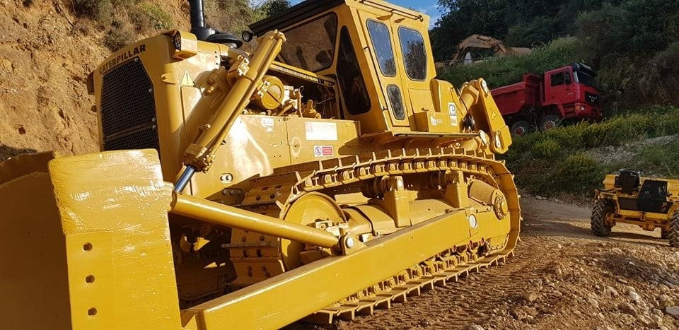 Buldožer CAT D9G: slika Buldožer CAT D9G