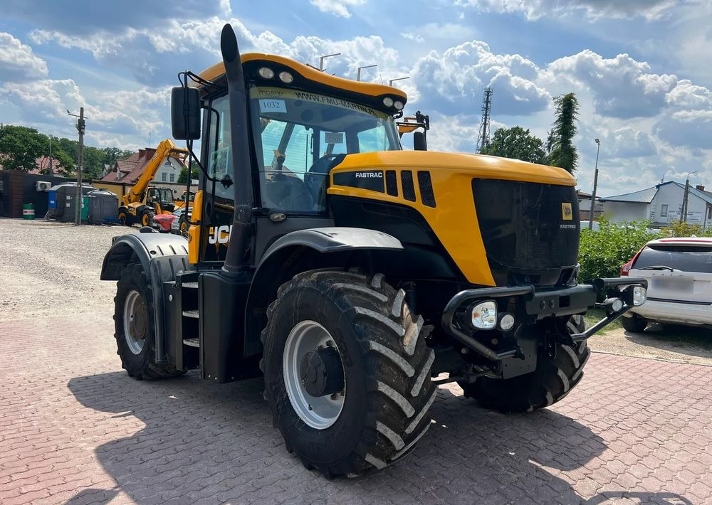 Traktor JCB JCB Fastrac 3230 Xtra: slika Traktor JCB JCB Fastrac 3230 Xtra