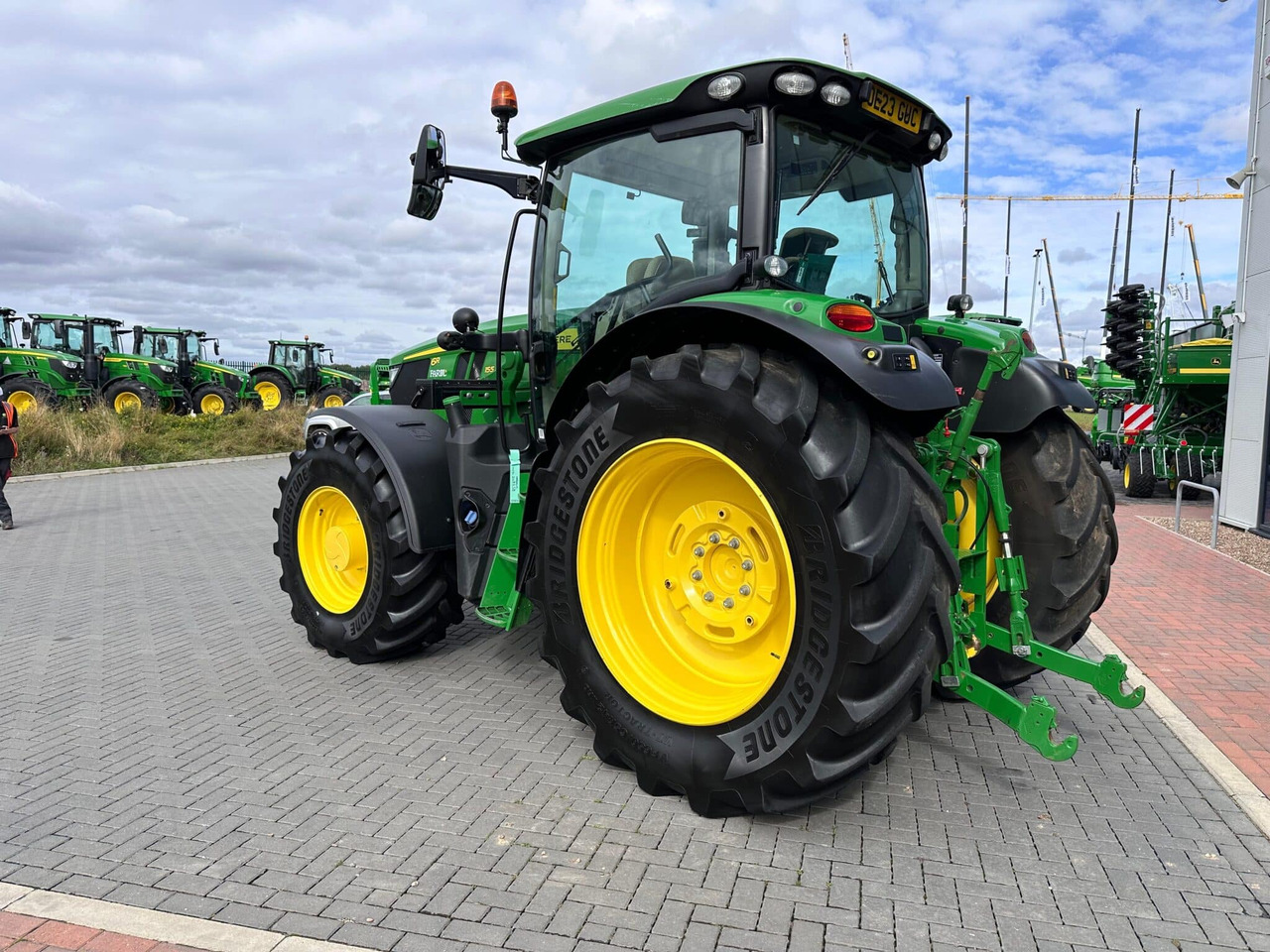 Novi Traktor John Deere 6R 155: slika Novi Traktor John Deere 6R 155