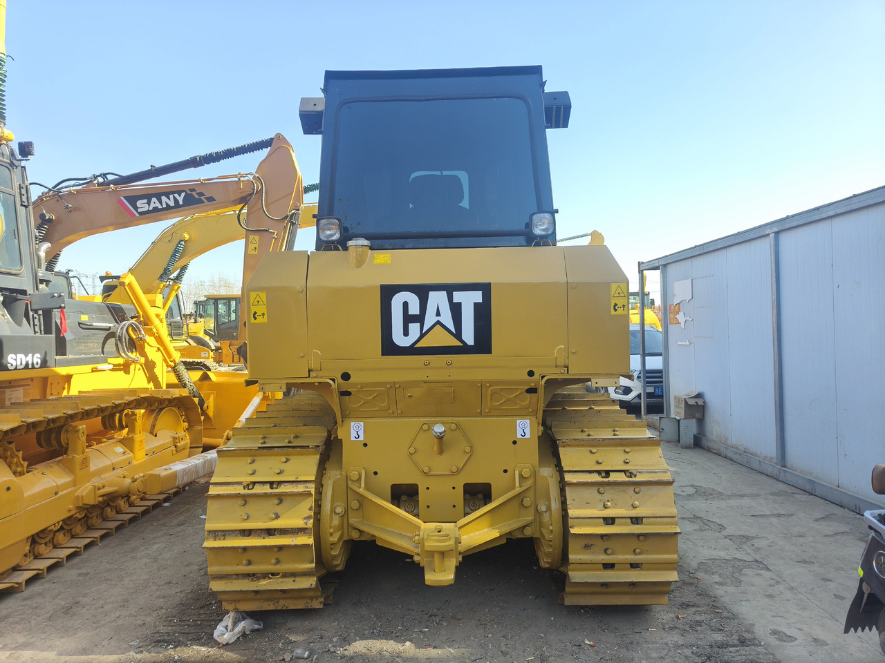 Bager gusjeničar CATERPILLAR D7G: slika Bager gusjeničar CATERPILLAR D7G