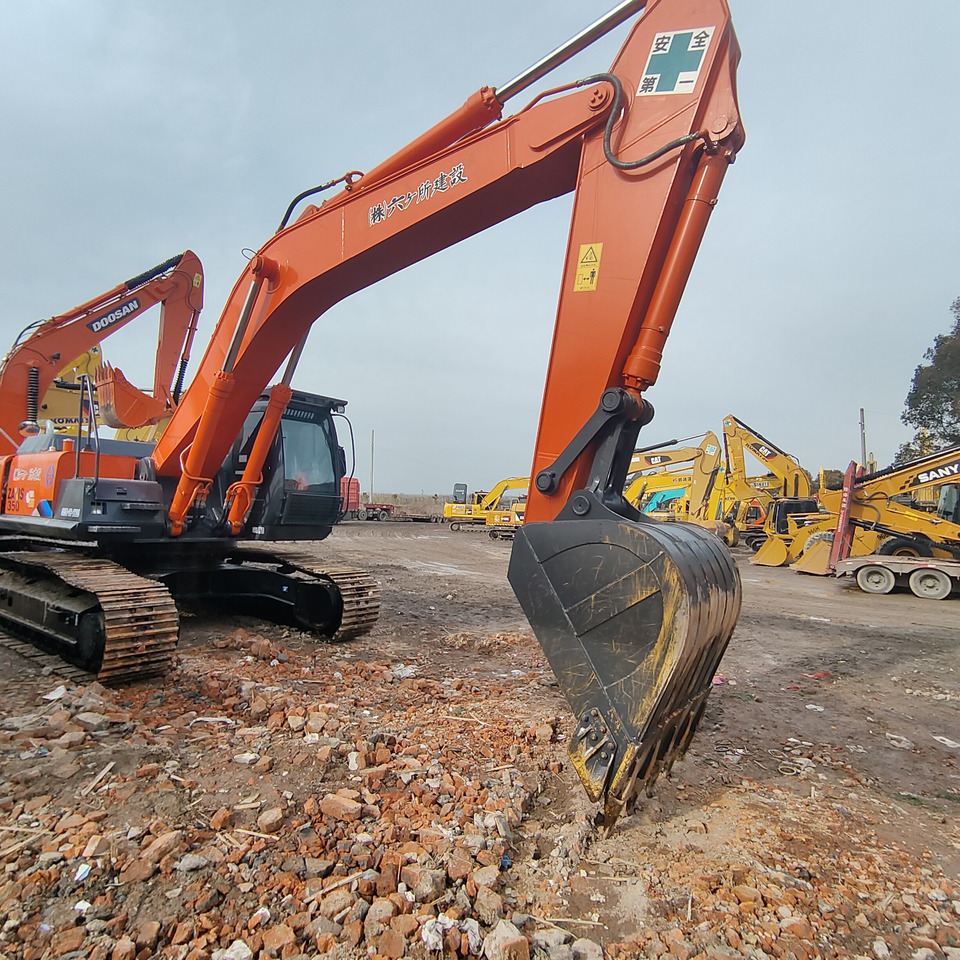 Zakup HITACHI ZX350 HITACHI ZX350: slika Zakup HITACHI ZX350 HITACHI ZX350