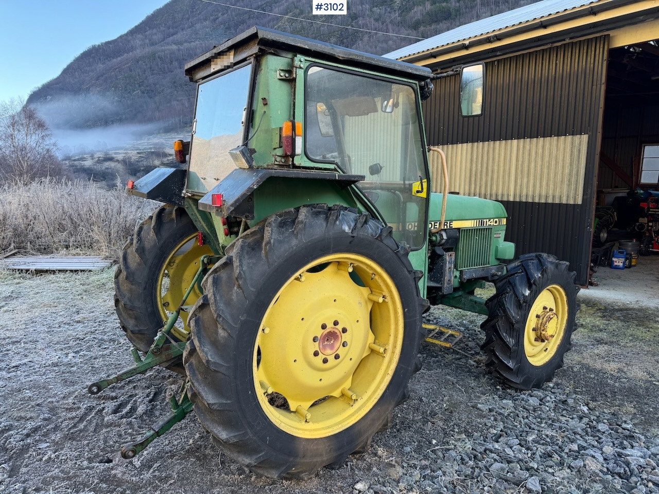 Traktor 1981 John Deere 1140 Synchron with front loader: slika Traktor 1981 John Deere 1140 Synchron with front loader