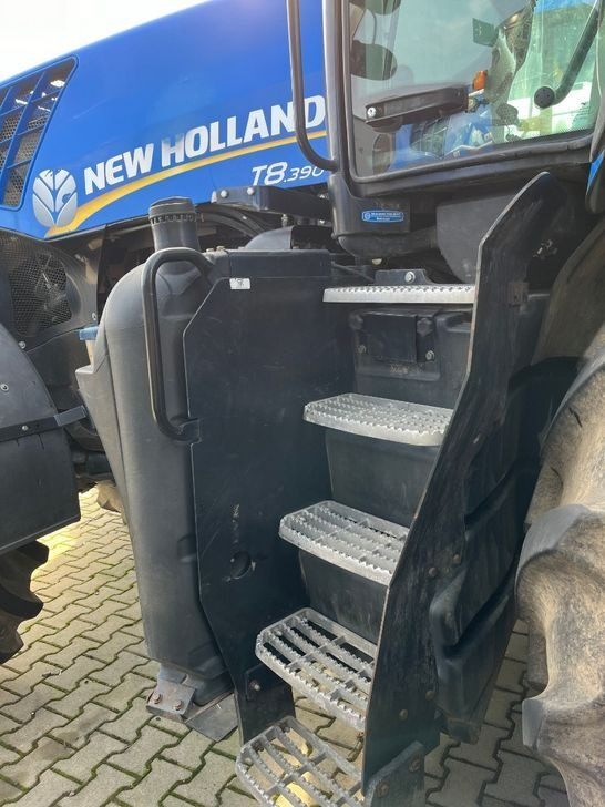 Novi Traktor New Holland T8.390: slika Novi Traktor New Holland T8.390