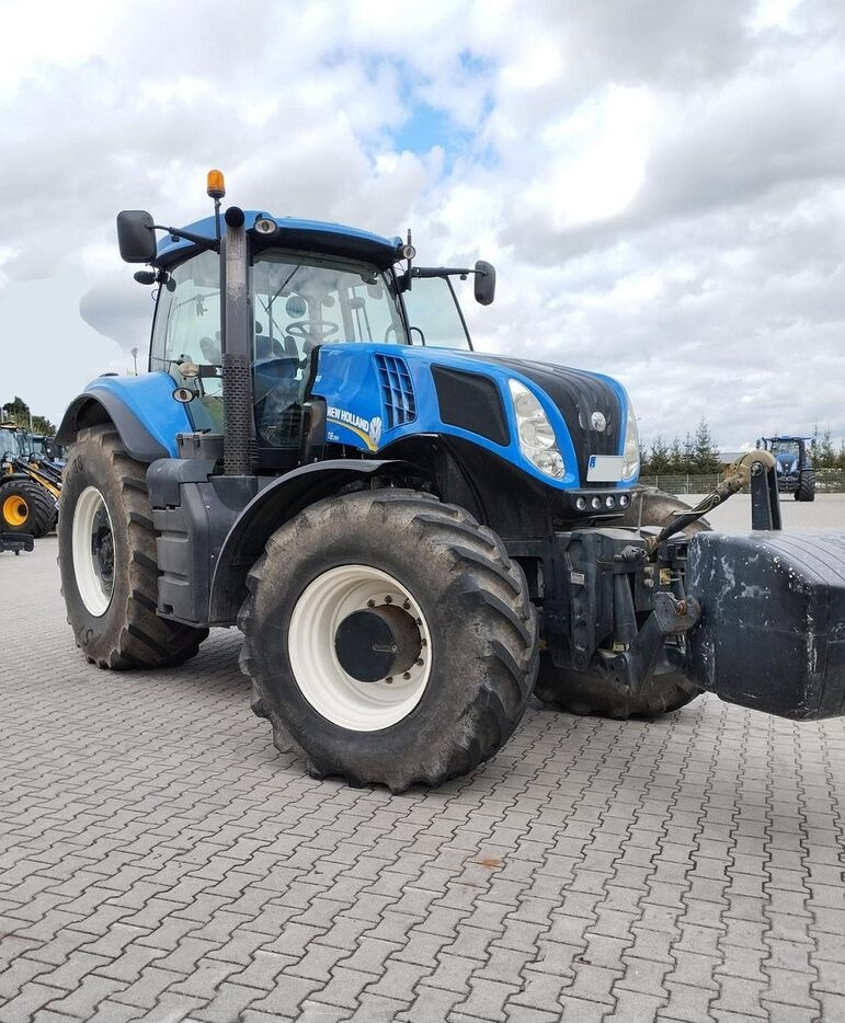 Novi Traktor New Holland T8.390: slika Novi Traktor New Holland T8.390