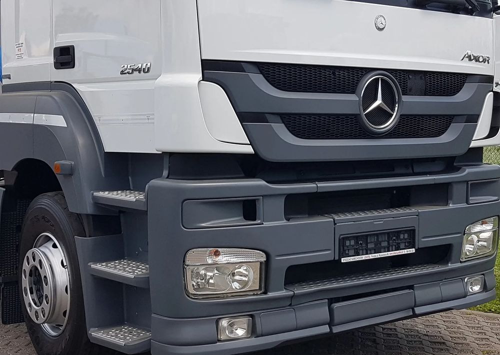 Kamion s kukastom dizalicom Mercedes-Benz AXOR ACTROS 2540 HAKOWIEC 3 OSIE: slika Kamion s kukastom dizalicom Mercedes-Benz AXOR ACTROS 2540 HAKOWIEC 3 OSIE