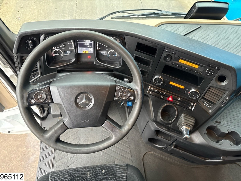 Tegljač Mercedes-Benz Actros 1842 EURO 6: slika Tegljač Mercedes-Benz Actros 1842 EURO 6