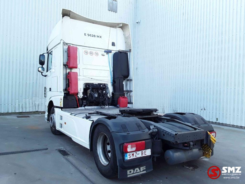 Tegljač DAF XF 460 SuperSpacecab intarder: slika Tegljač DAF XF 460 SuperSpacecab intarder