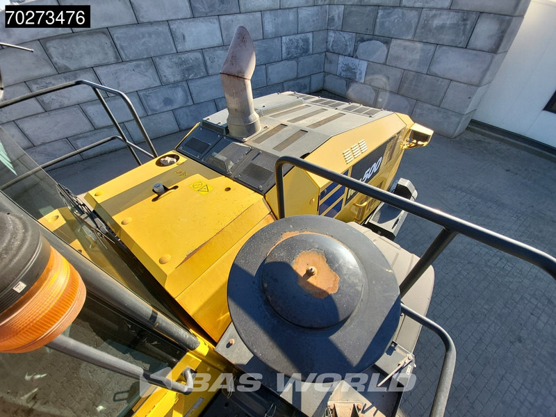 Utovarivač na kotačima Komatsu WA500-8: slika Utovarivač na kotačima Komatsu WA500-8