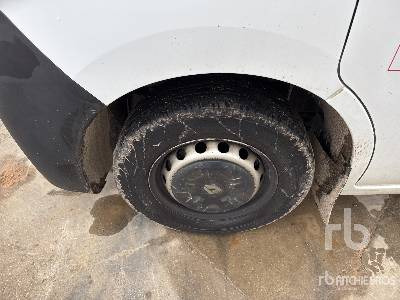 Podizna platforma montirana na kamion RENAULT MASTER 2020 Klubb K32 10 m on Camion N ...: slika Podizna platforma montirana na kamion RENAULT MASTER 2020 Klubb K32 10 m on Camion N ...