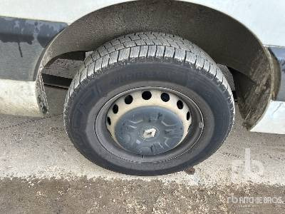 Podizna platforma montirana na kamion RENAULT MASTER Klubb K32 on Camion Nacelle: slika Podizna platforma montirana na kamion RENAULT MASTER Klubb K32 on Camion Nacelle