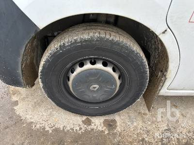 Podizna platforma montirana na kamion RENAULT MASTER Klubb K32 on Camion Nacelle: slika Podizna platforma montirana na kamion RENAULT MASTER Klubb K32 on Camion Nacelle