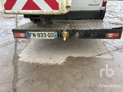 Podizna platforma montirana na kamion RENAULT MASTER Klubb K32 on Camion Nacelle: slika Podizna platforma montirana na kamion RENAULT MASTER Klubb K32 on Camion Nacelle