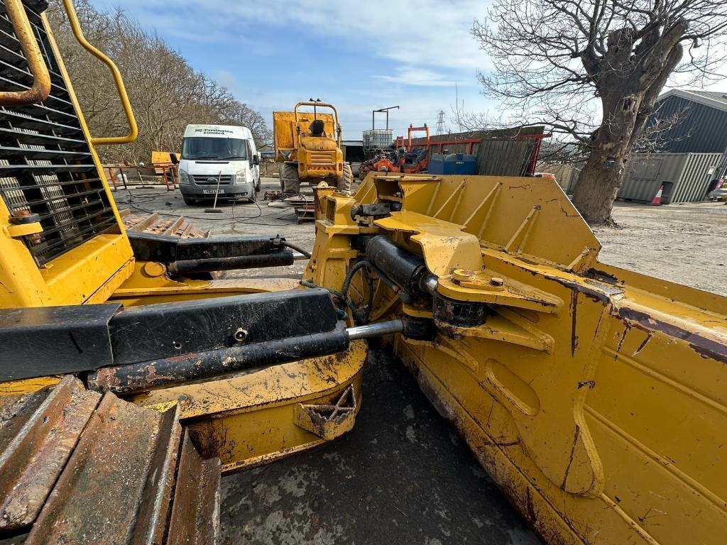 Buldožer CAT D 6 N LGP: slika Buldožer CAT D 6 N LGP